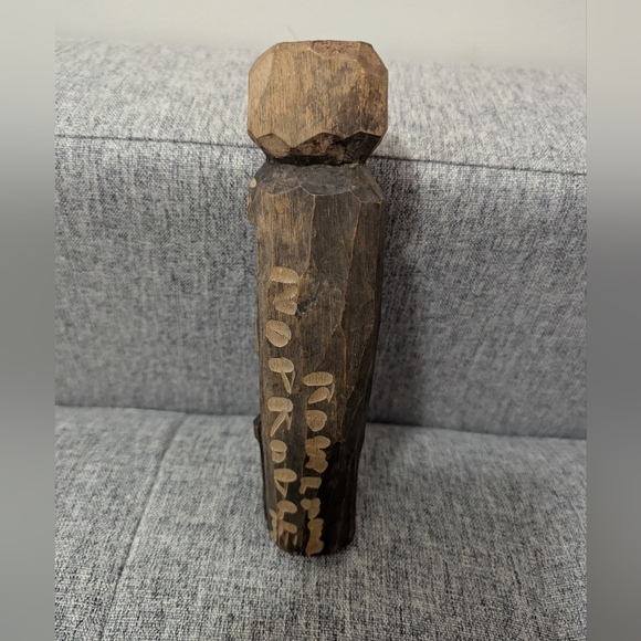 Hand carved Tiki head from Jamaica. 8 inches. Jamaica carved in top. GUC. - Picture 3 of 6